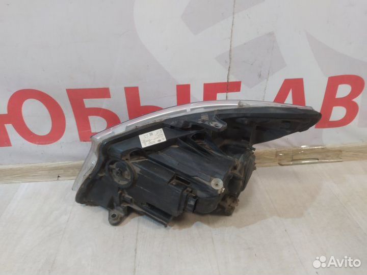 Фара передняя правая Mercedes V-Class W447