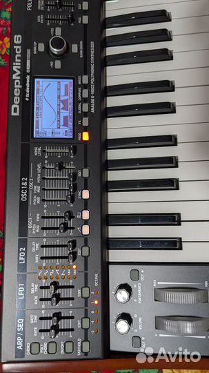 Behringer deepmind 6