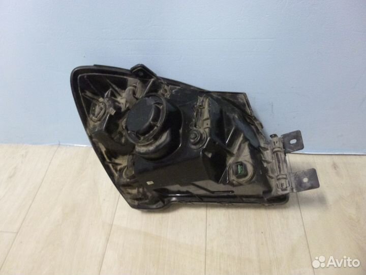 Фара левая KIA Sportage 2004-2010