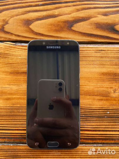 Телефон Samsung j7 2017