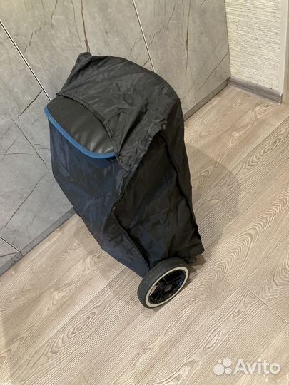 Коляска прогулочная