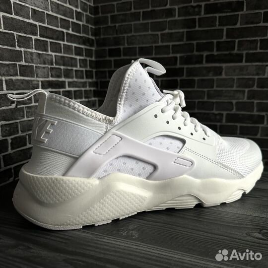 Кроссовки Nike huarache белые