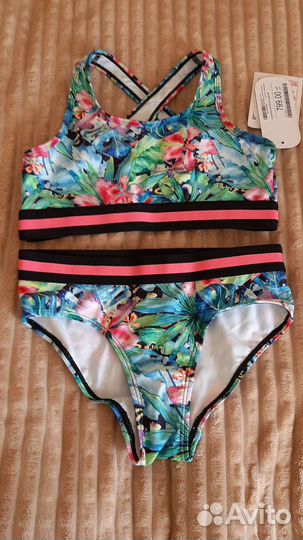 Купальник для девочки новый р-р 146-152