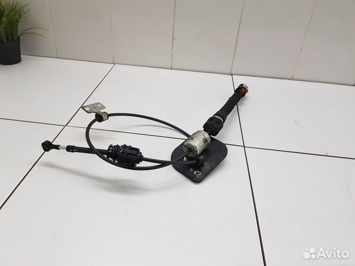 Трос/тяга кпп (Geely Atlas)