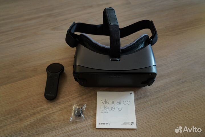 Очки виртуальной реальности Samsung Gear VR