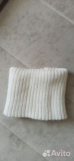 Комплект шапка, манишка для девочки