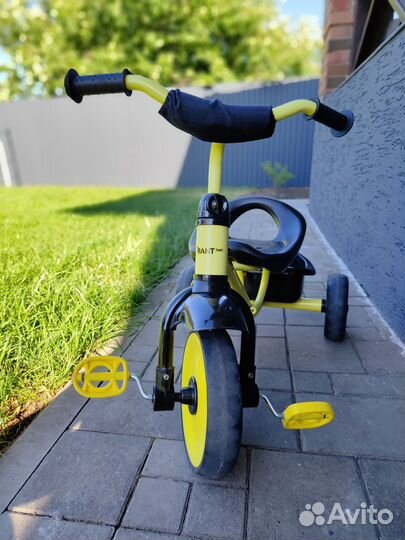 Трехколесный велосипед