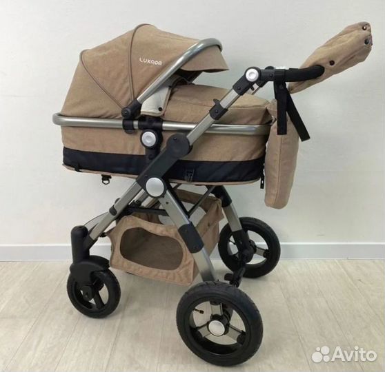 Коляска 3 в 1 Luxmom G600 (надувные колеса)