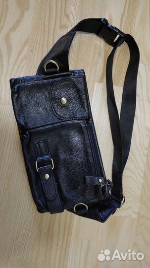 Кожаная сумка на пояс