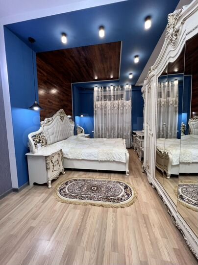 2-к. квартира, 100 м², 1/3 эт.