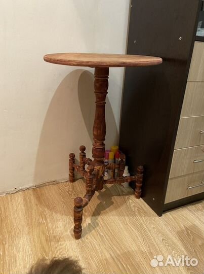 Антикварная мебель деревянный стол