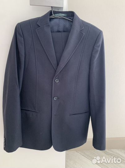 Школьный костюм