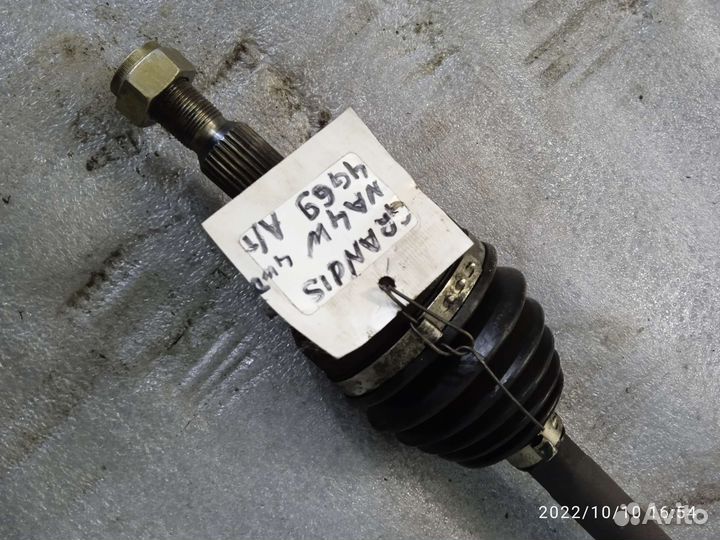 Привод правый Mitsubishi Grandis 4wd