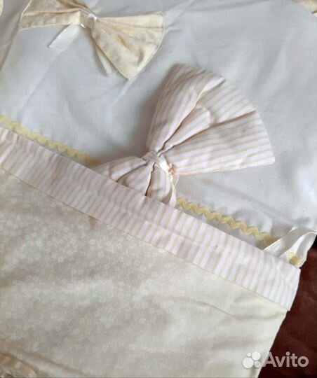 Комплект в детскую кроватку бортики