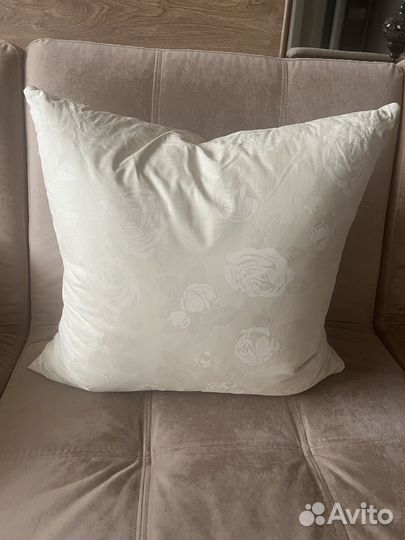 Подушка перьевая б/у