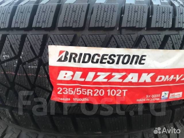 Bridgestone Blizzak DM-V2 235/55 R20 102