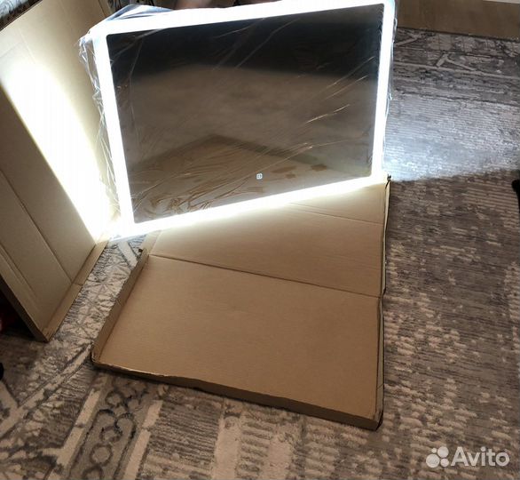 Зеркало с подсветкой