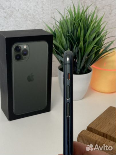 iPhone 11 Pro, 64 ГБ