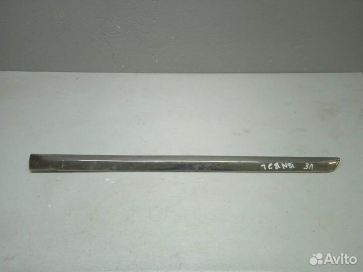 Молдинг на дверь задний левый Nissan Teana 2010