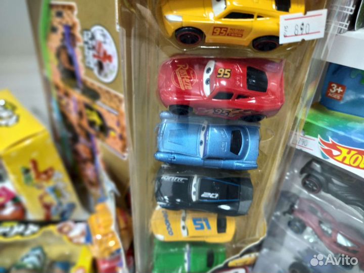 Молния макуинн модели