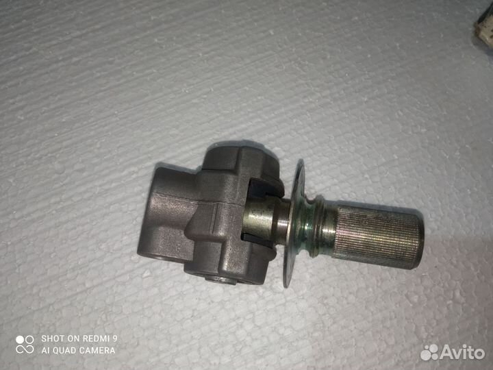 Шарнир привода кпп ваз 2108 (карданчик кулисы)
