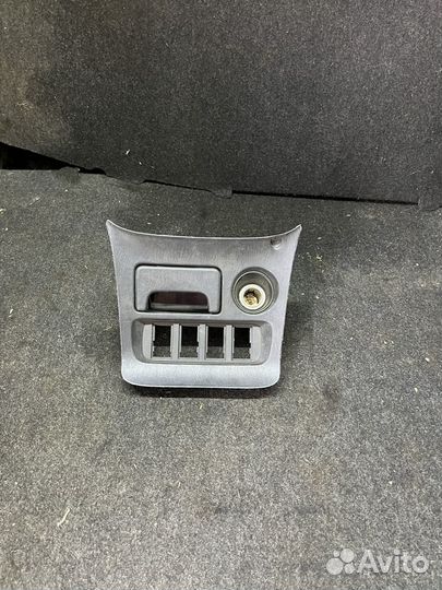 Пепельница Toyota RAV4 20