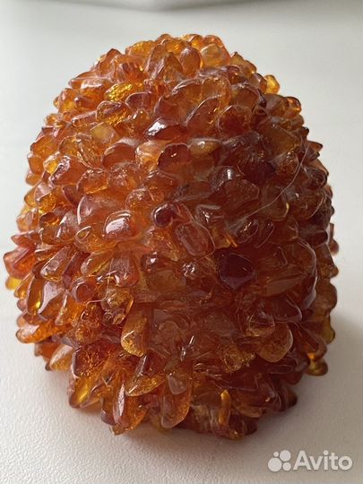 Поделка из натурального янтаря