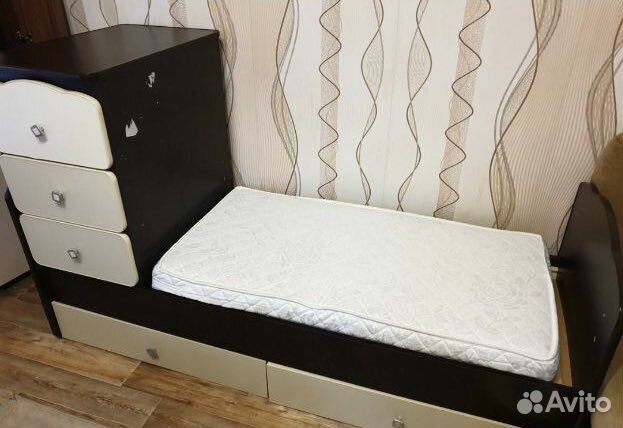 Детская кроватка трансформер с маятником