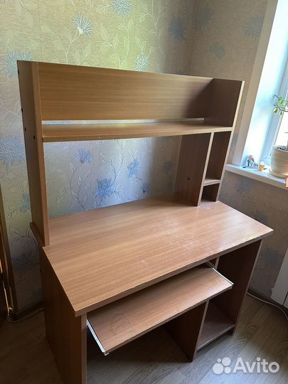 Компьютерный стол