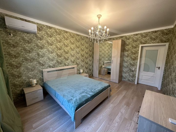 3-к. квартира, 105 м², 1/3 эт.