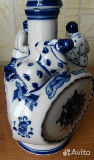 Штоф гжель охотники на привале авторский 23,5 см