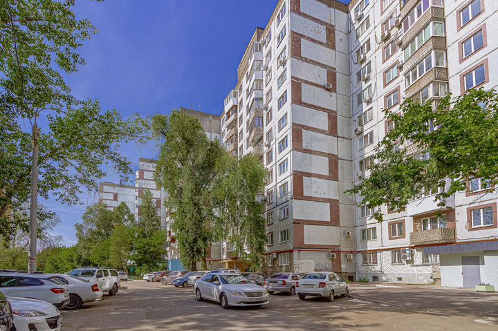 2-к. квартира, 50 м², 9/9 эт.