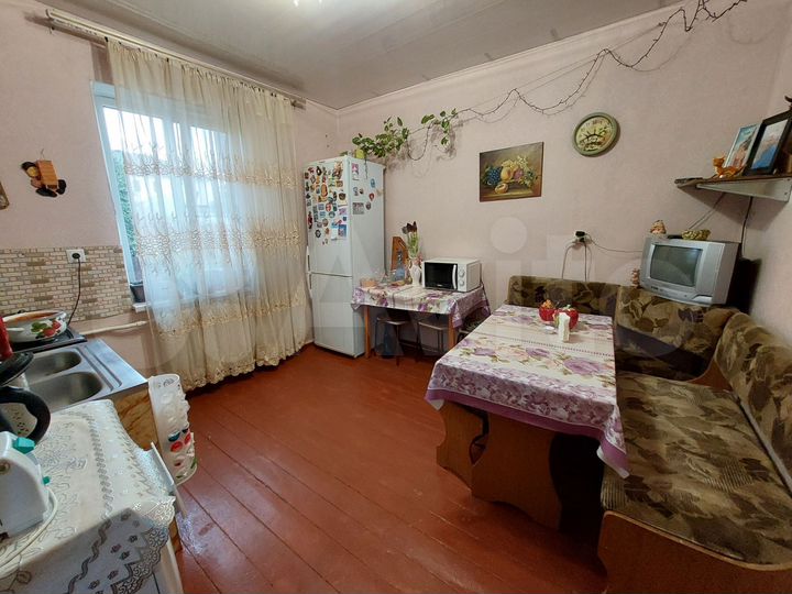 Дом 56 м² на участке 4 сот.