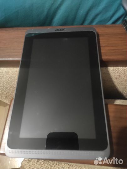 Продаю планшет Acer Iconia B1-721