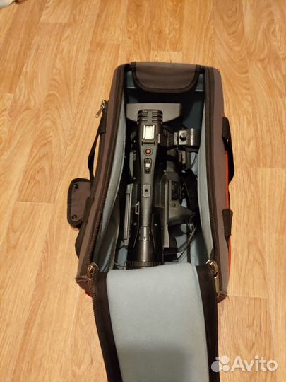 Видео камера Panasonic 3CCD