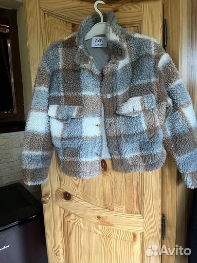 Куртка Zara для девочки