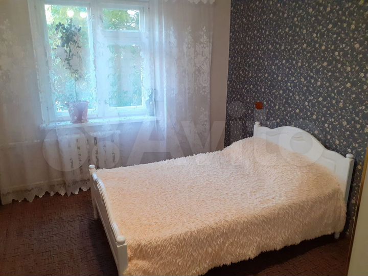 2-к. квартира, 42 м², 3/5 эт.