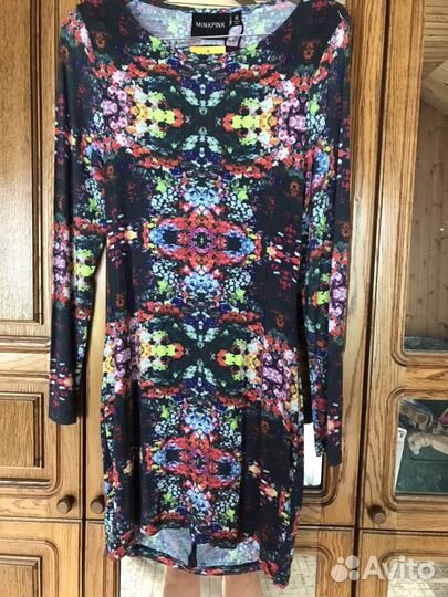 Платье новое яркое трикотажное