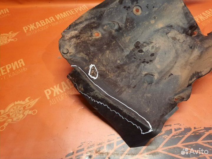 Подкрылок локер передний правый Renault Megane 2