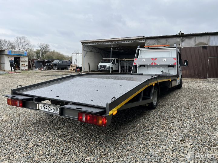 Платформа эвакуатора с документами