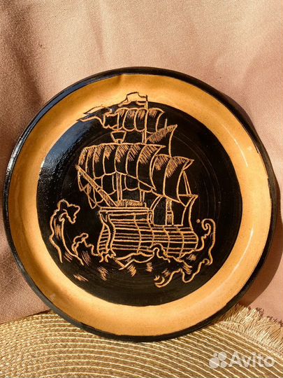 Тарелка ручной работы