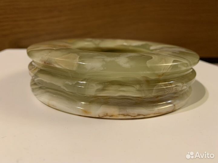 Пепельница из оникса