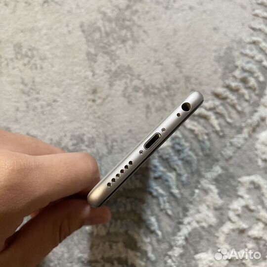 iPhone 6S, 32 ГБ