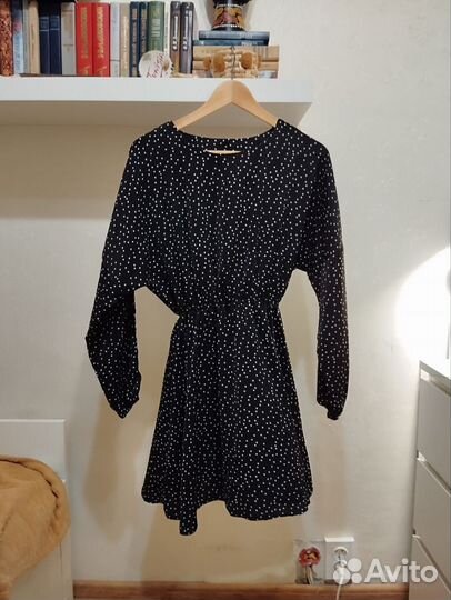 Платье черное в горошек