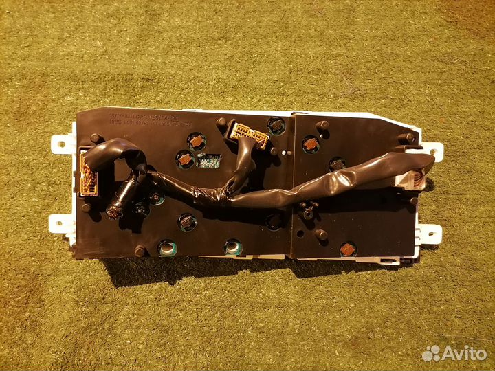 Спидометр (панель приборов) 248208H305 nissan Niss