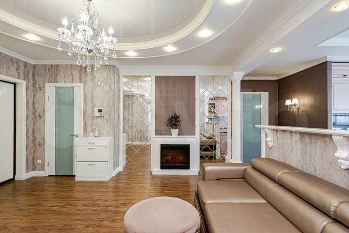 3-к. квартира, 93 м², 17/25 эт.