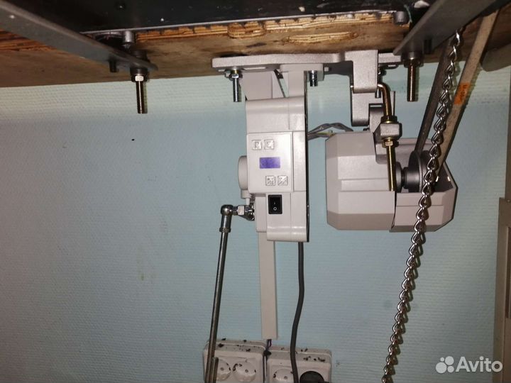 Распошивальная швейная машина typical