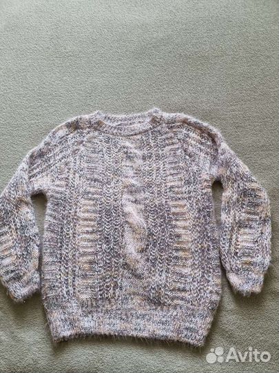 Свитер женский