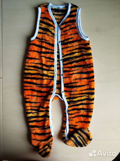 Ползунки комбинезон тигриные пушистые на 74-80 р-р