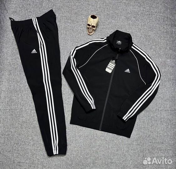 Летний спортивный костюм adidas